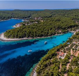 6 Bedroom Beachfront Villa with Heated Pool near Vela Luka on Korcula Island, Sleep 12